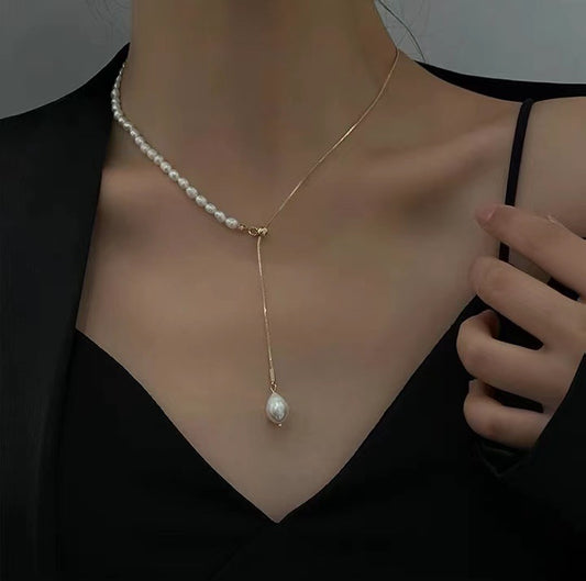 Superbe Necklace